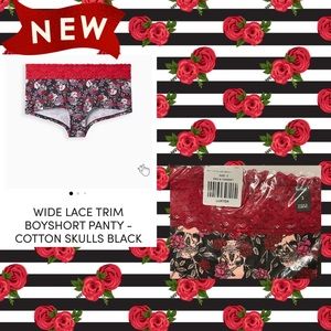 NWT TORRID WIDE LACE TRIM BOYSHORT PANTY - COTTON SKULLS BLACK / RED